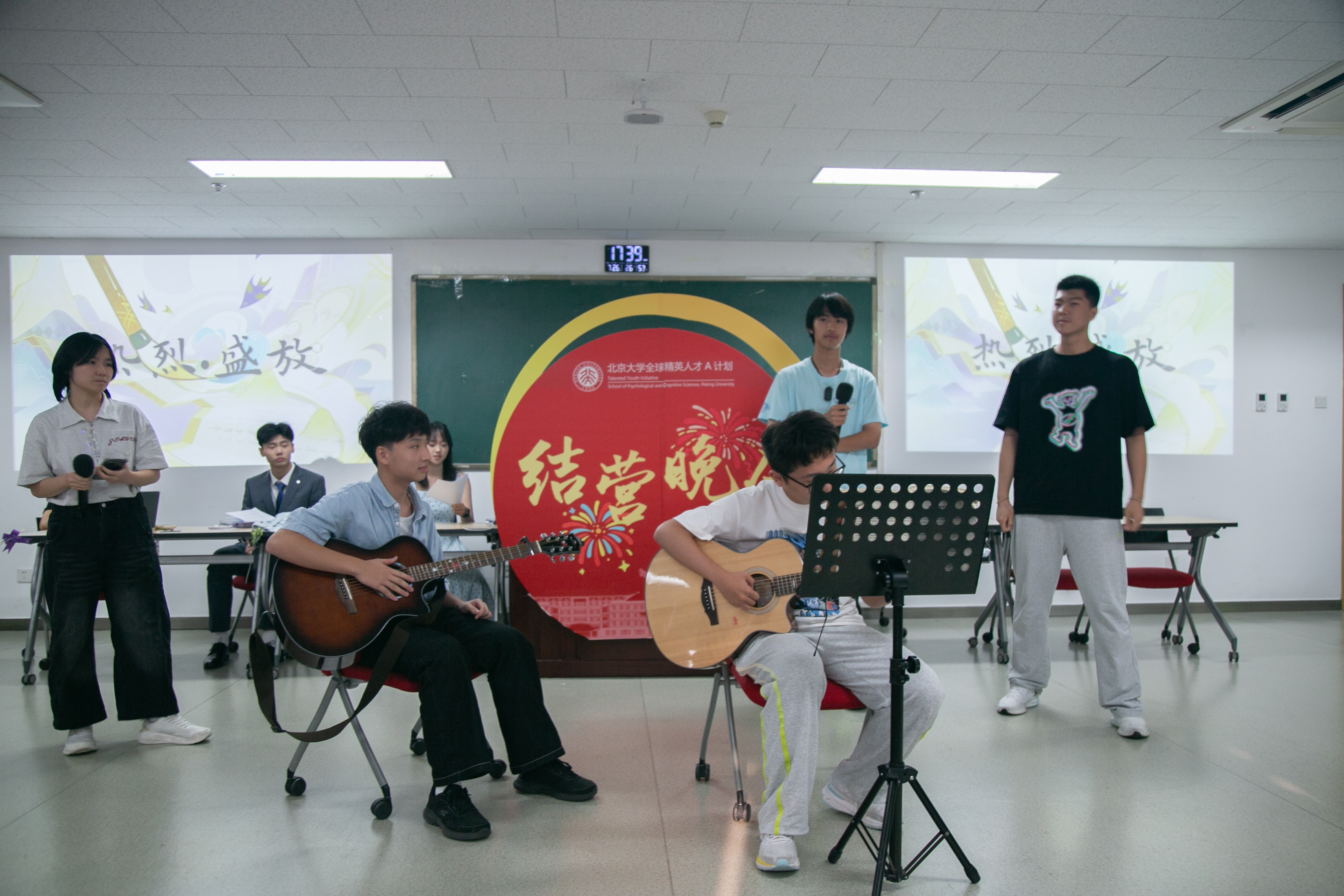 晚会 (16).jpg